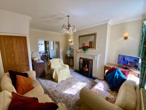 Lounge- click for photo gallery